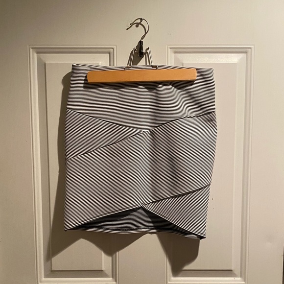Forever 21 Dresses & Skirts - Forever 21 Striped Mini Skirt